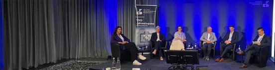 Jahrestagung_Podiumsdiskussion_1280x330.webp